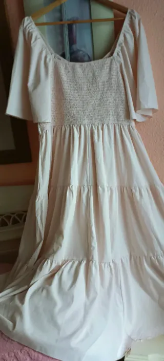 Vestido largo rosa vaporoso talla 52/54