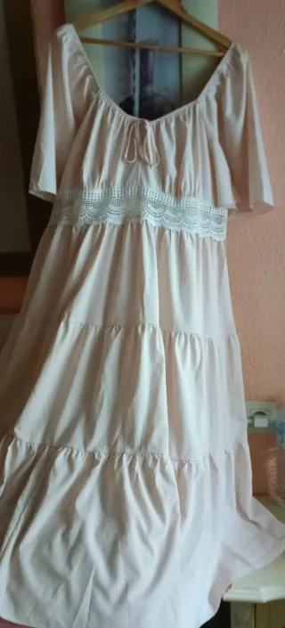 Vestido largo rosa vaporoso talla 52/54