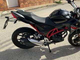 Macbor Shifter MC1 125 Naked Negra