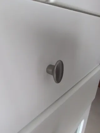 Armario blanco baño