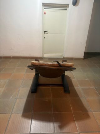 Poltrona retrò in pelle e legno