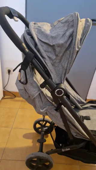 Passeggino Cybex Gold Eezy S+ in grigio