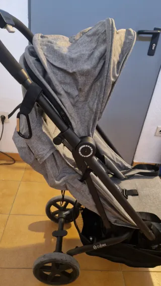 Passeggino Cybex Gold Eezy S+ in grigio