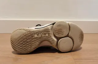 ZAPATILLAS Nike LeBron Witness V Niño Talla 35.5