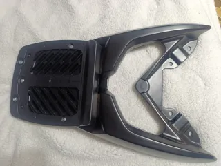 Baúl y parrilla para Yamaha NMAX 2020-2024