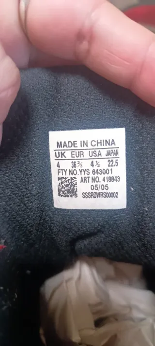 Botas de montaña Salomon rojas