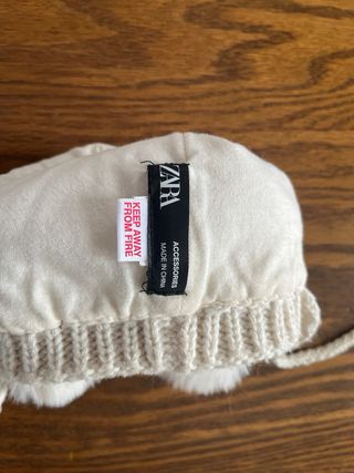 Conjunto gorro,bufanda y manoplas de punto