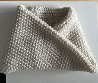 Conjunto gorro,bufanda y manoplas de punto