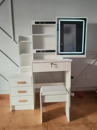 Tocador con espejo LED