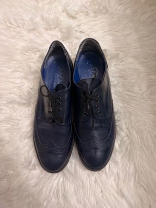 Scarpe stringate blu lucide