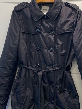 Moschino Gabardina Acolchada Negra