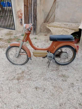 Vespino GL No arranca Motor duro al pedalear.