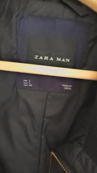 Chaquetón Zara Negro talla L-40,