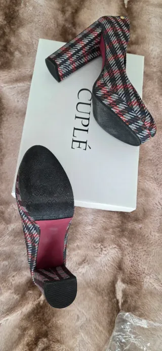Zapatos de tacón Cuplé talla 39