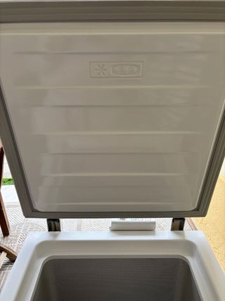 Congelador arcón SAIVOD blanco en perfecto estado