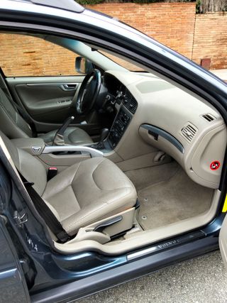 Volvo XC70 2007 2.4D D5 AWD Summum