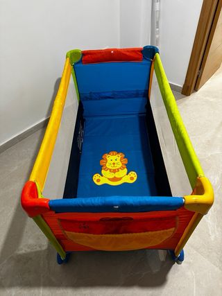 Cuna de viaje portátil