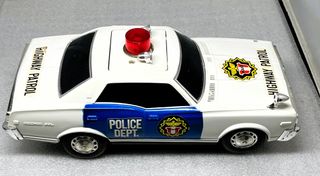 NISSAN CEDRIC 28002 POLICE CAR, YONEZAWA, MUY RARO