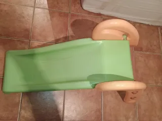 Tobogán para bebé verde y naranja