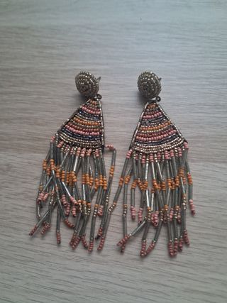 Pendientes largos estilo hippie