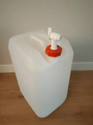 Garrafa 25L con grifo