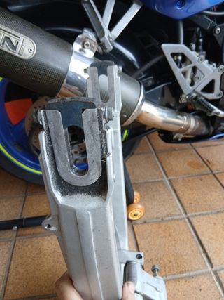 Basculante Honda VF500F2