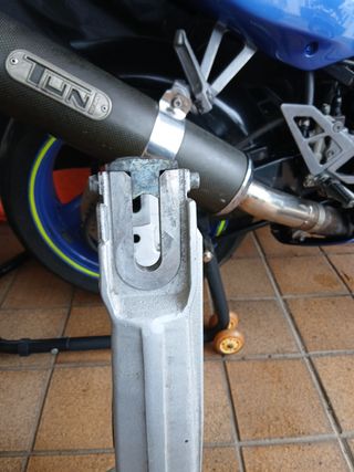 Basculante Honda VF500F2