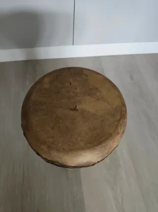 Timbal africano decorado