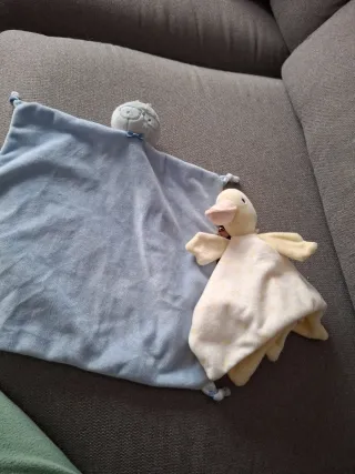 2 Doudous Peluche Bebé