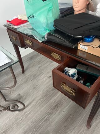 Mesa recibidor madera y cristal