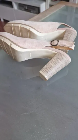 Zapatos de tacón beige sin estrenar Rosa palo