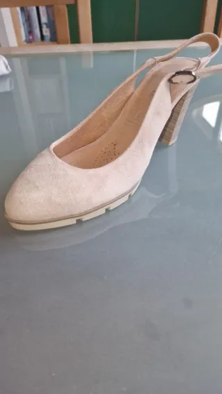 Zapatos de tacón beige sin estrenar Rosa palo