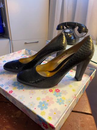 Zapatos de tacón negros