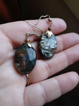 Orecchini Astrophyllite Neri e Oro