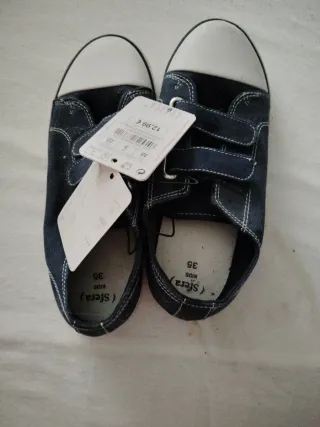 Zapatillas Sfera Niña Talla 35. Sin estrenar