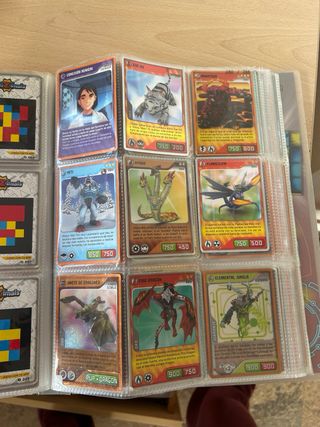 Álbum Invizimals Desafíos Ocultos Panini