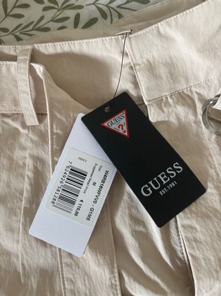 Pantalones Guess Beige Cargo Sin Usar