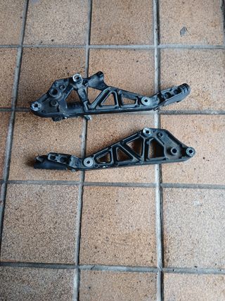 Estriberas Honda VF500F2