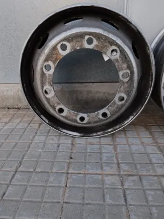 Llantas de camión de hierro