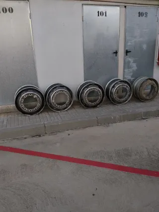 Llantas de camión de hierro