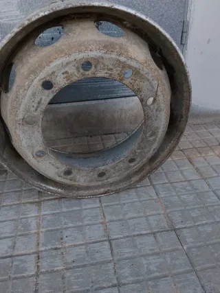 Llantas de camión de hierro