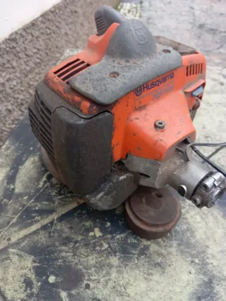Motor Husqvarna 325