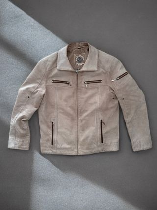 Cazadora bomber de piel genuina beige