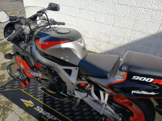 Honda CBR900 RR SC28 1993