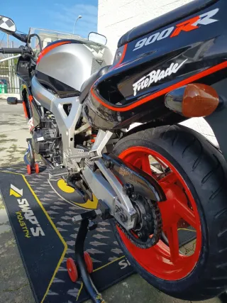 Honda CBR900 RR SC28 1993