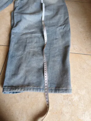 Pantalón jeans anchos moda