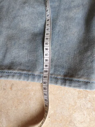 Pantalón jeans anchos moda