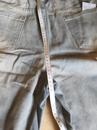 Pantalón jeans anchos moda