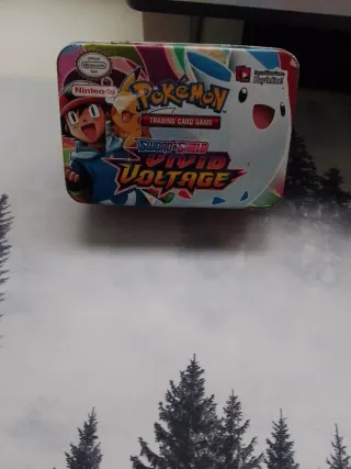 Lote Caja Pokémon + Carta Catleya