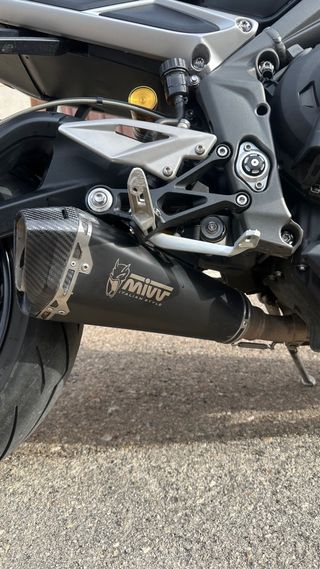 Triumph Street Triple RS 2021